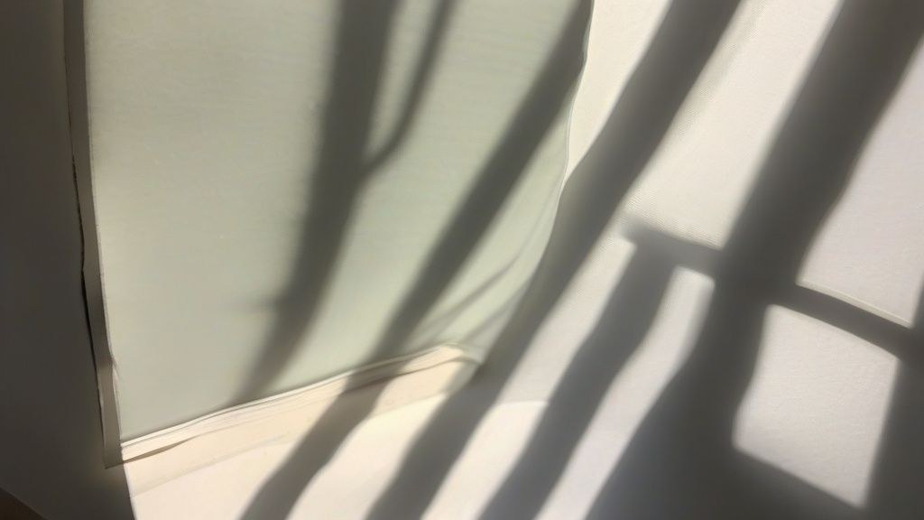 한국 고용센터에서 실업급여 수급 자격 결정 안내문을 발송하는 모습